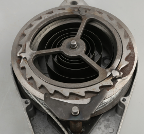 高空防墜器為高空作業(yè)人員的人身安全提供保障